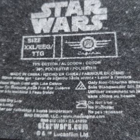 The Empire Strikes Back T-Shirt - Picture 2 of 2
